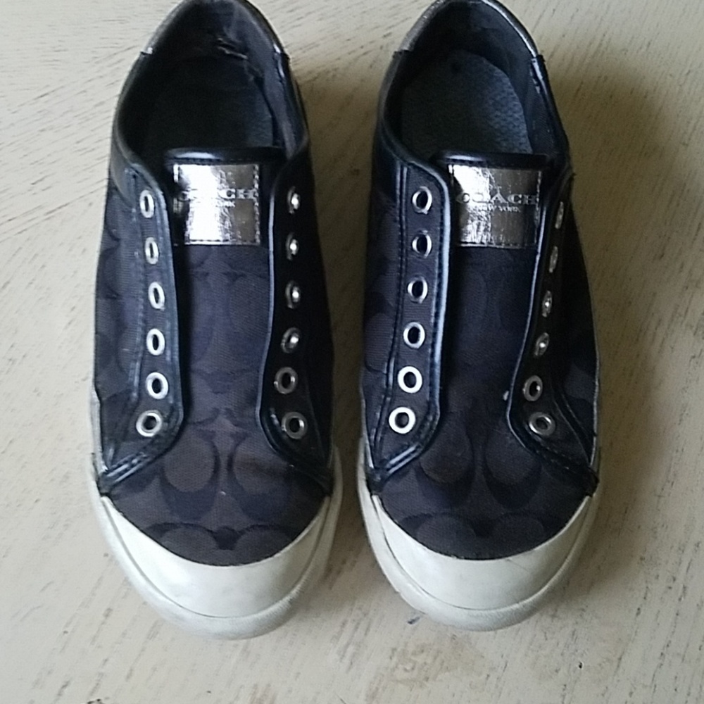 Coach laceless gym shoes